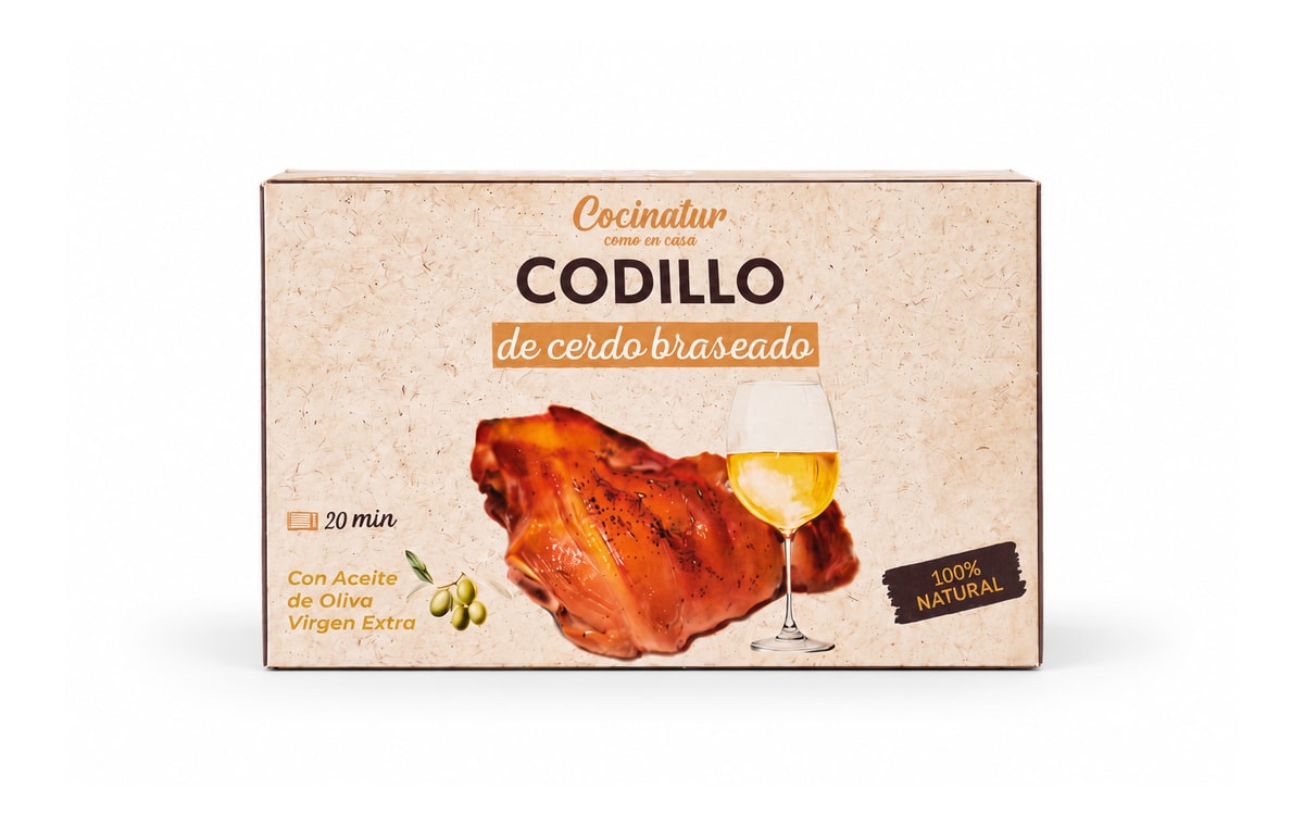 Codillo de cerdo braseado · Cocinatur. Fotografía retocada con IA para adaptar fondo y encuadre
